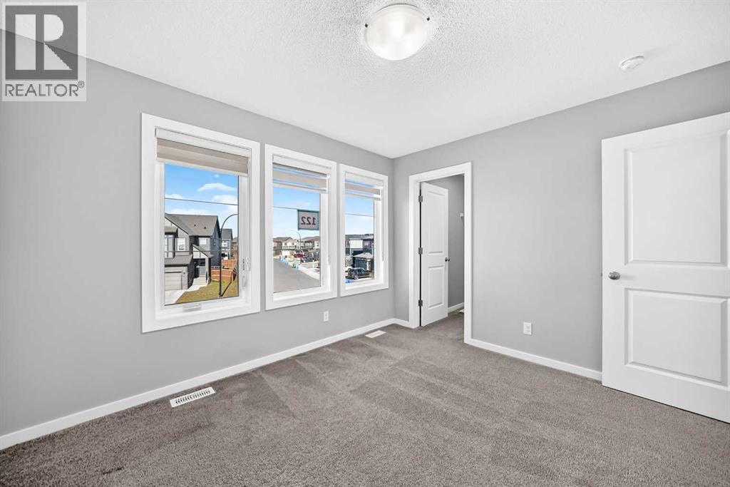 122 belmont Crescent SW