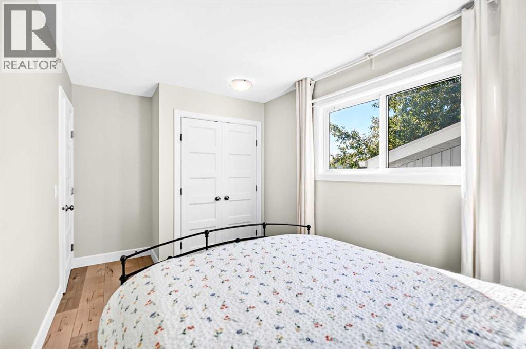 112 Carroll Crescent