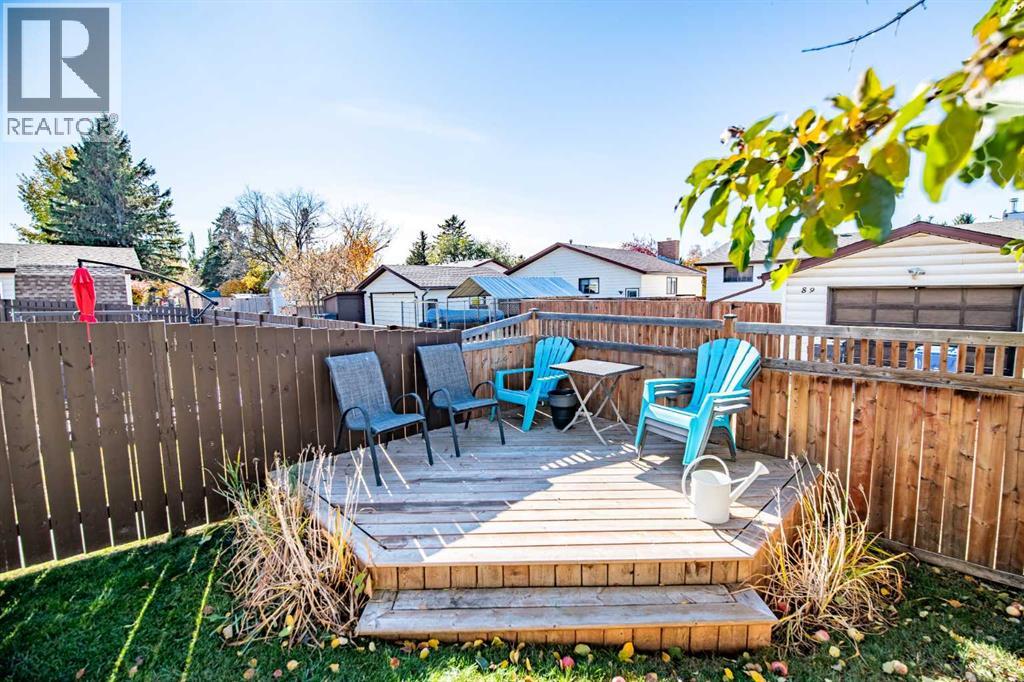 112 Carroll Crescent