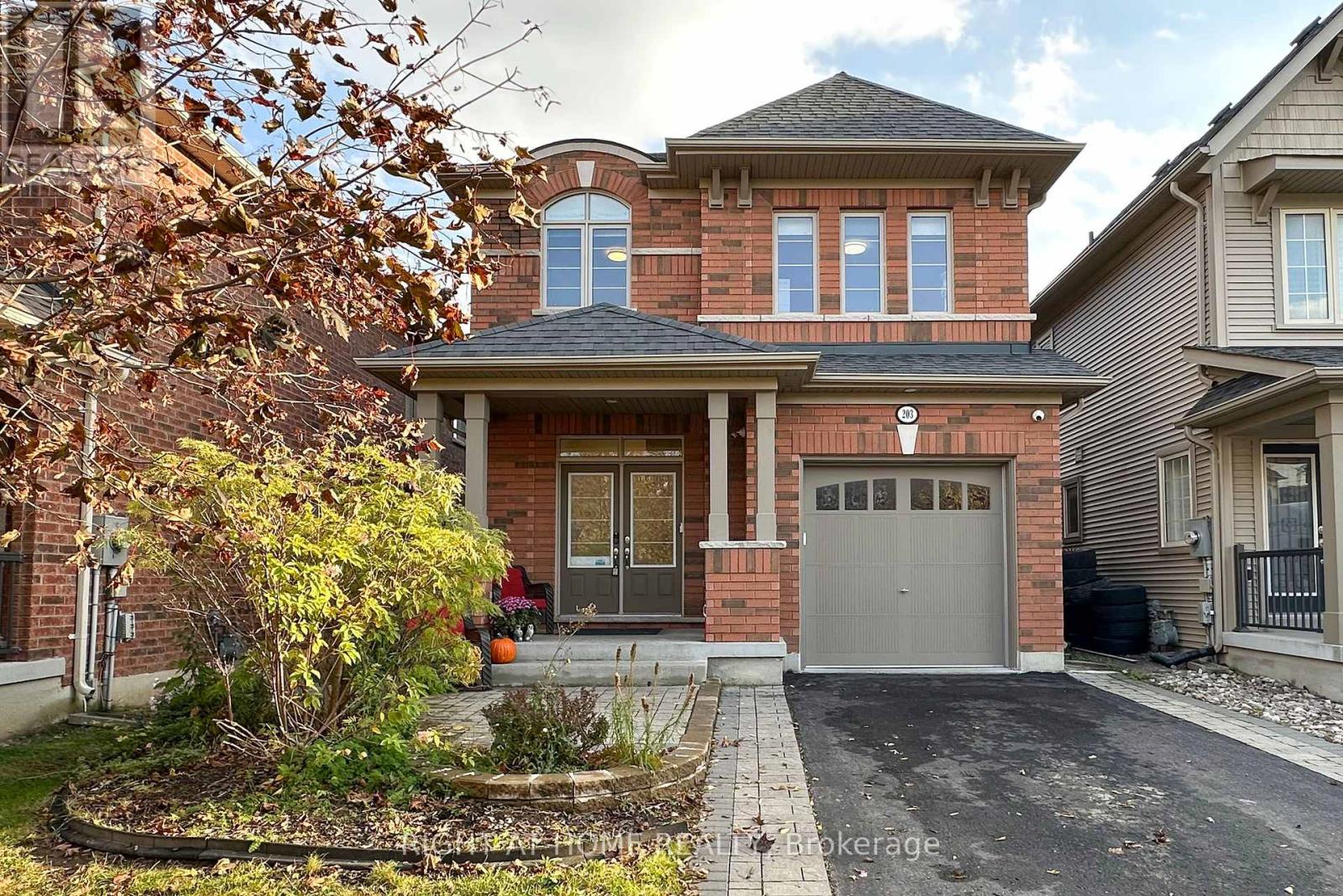 203 LADY ANGELA AVENUE, Oshawa, Ontario