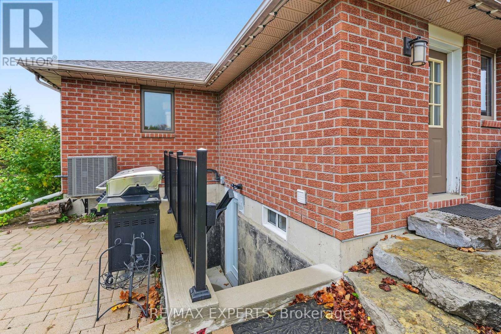 10 Limosano Street, Scugog, Ontario  L0C 1G0 - Photo 39 - E14034766