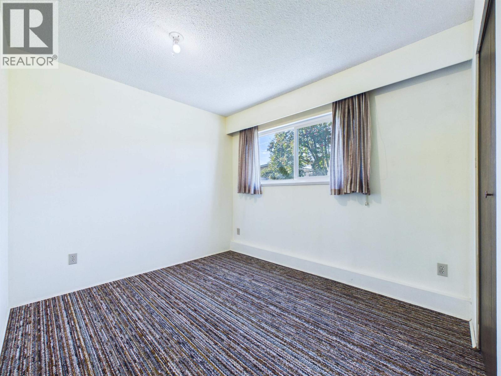 8420 Demorest Drive, Richmond, British Columbia  V7A 4M1 - Photo 10 - R3174505
