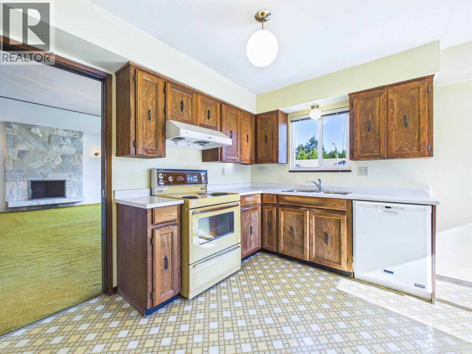 8420 Demorest Drive, Richmond, British Columbia  V7A 4M1 - Photo 25 - R3174505