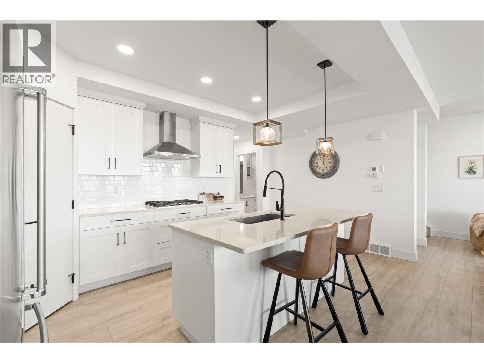 1000 Mt Robson Place Unit# 29, Vernon, British Columbia  V1B 4G2 - Photo 8 - 10402290