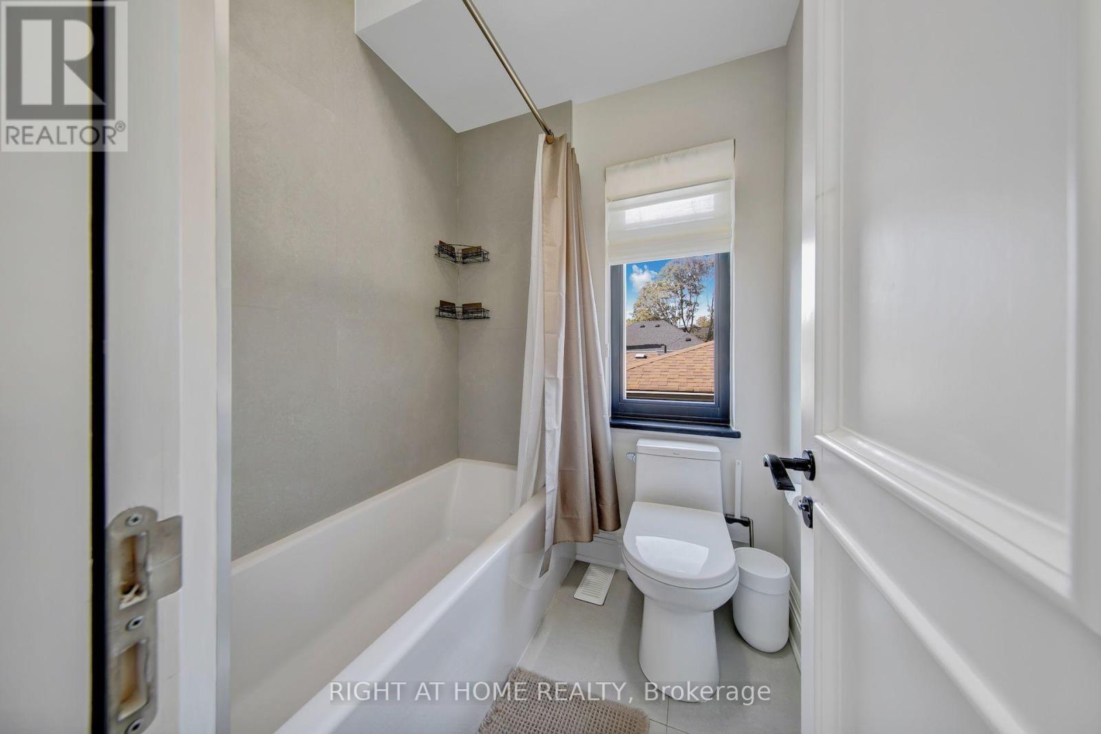1017 Lorne Park Road, Mississauga, Ontario  L5H 2Z9 - Photo 33 - W14034756