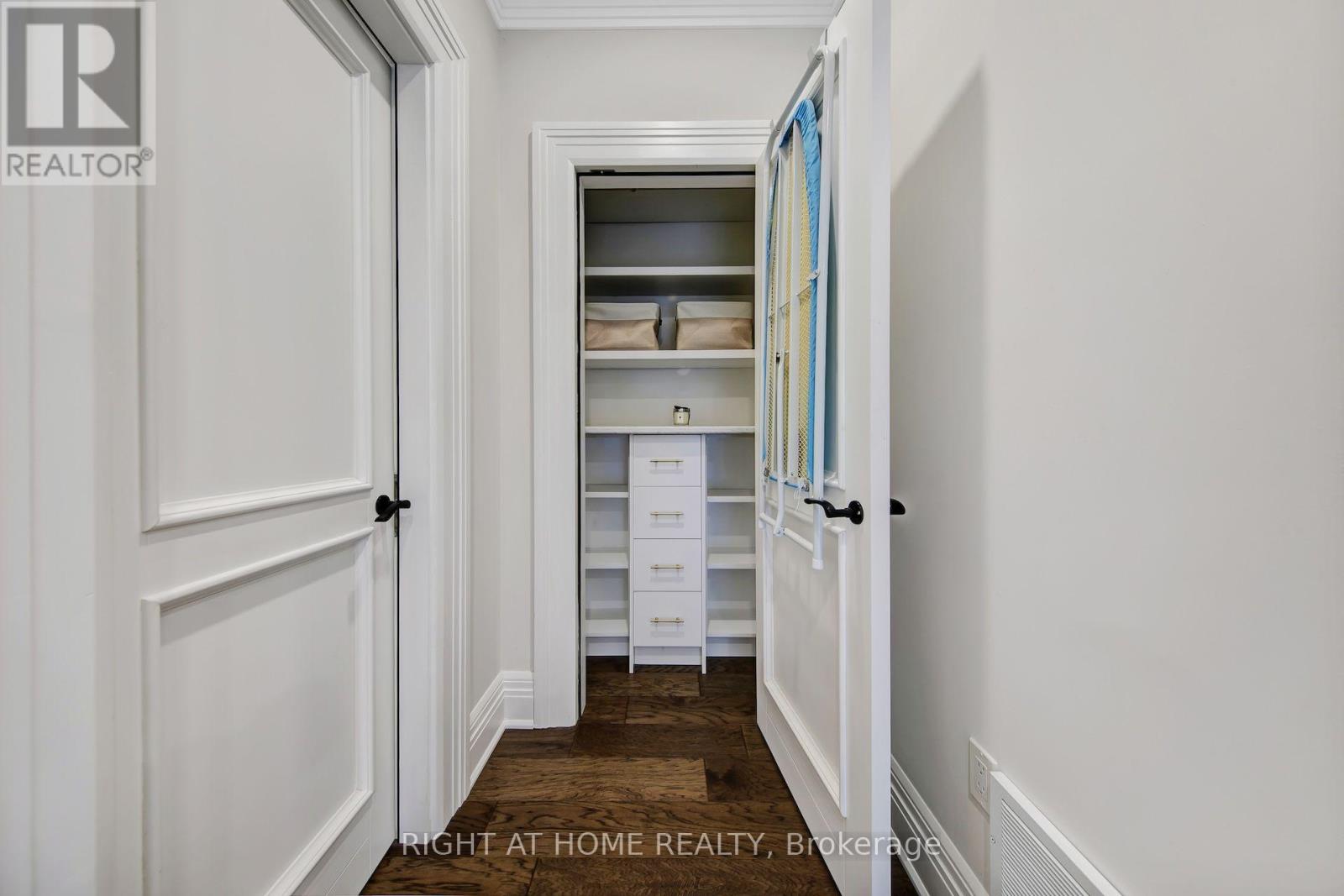 1017 Lorne Park Road, Mississauga, Ontario  L5H 2Z9 - Photo 35 - W14034756