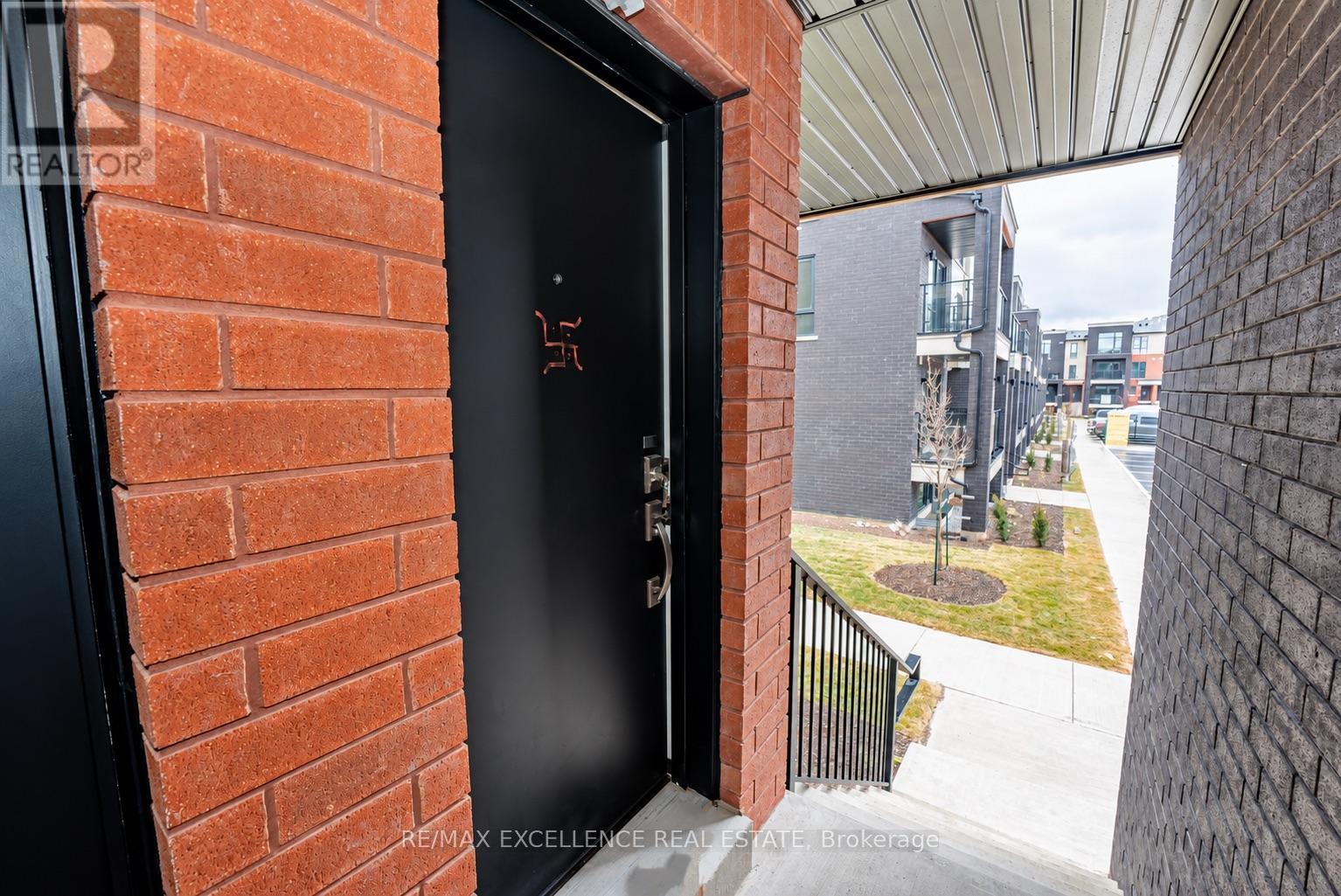 10 - 55 Romilly Avenue, Brampton, Ontario  L7A 0A7 - Photo 2 - W14034758