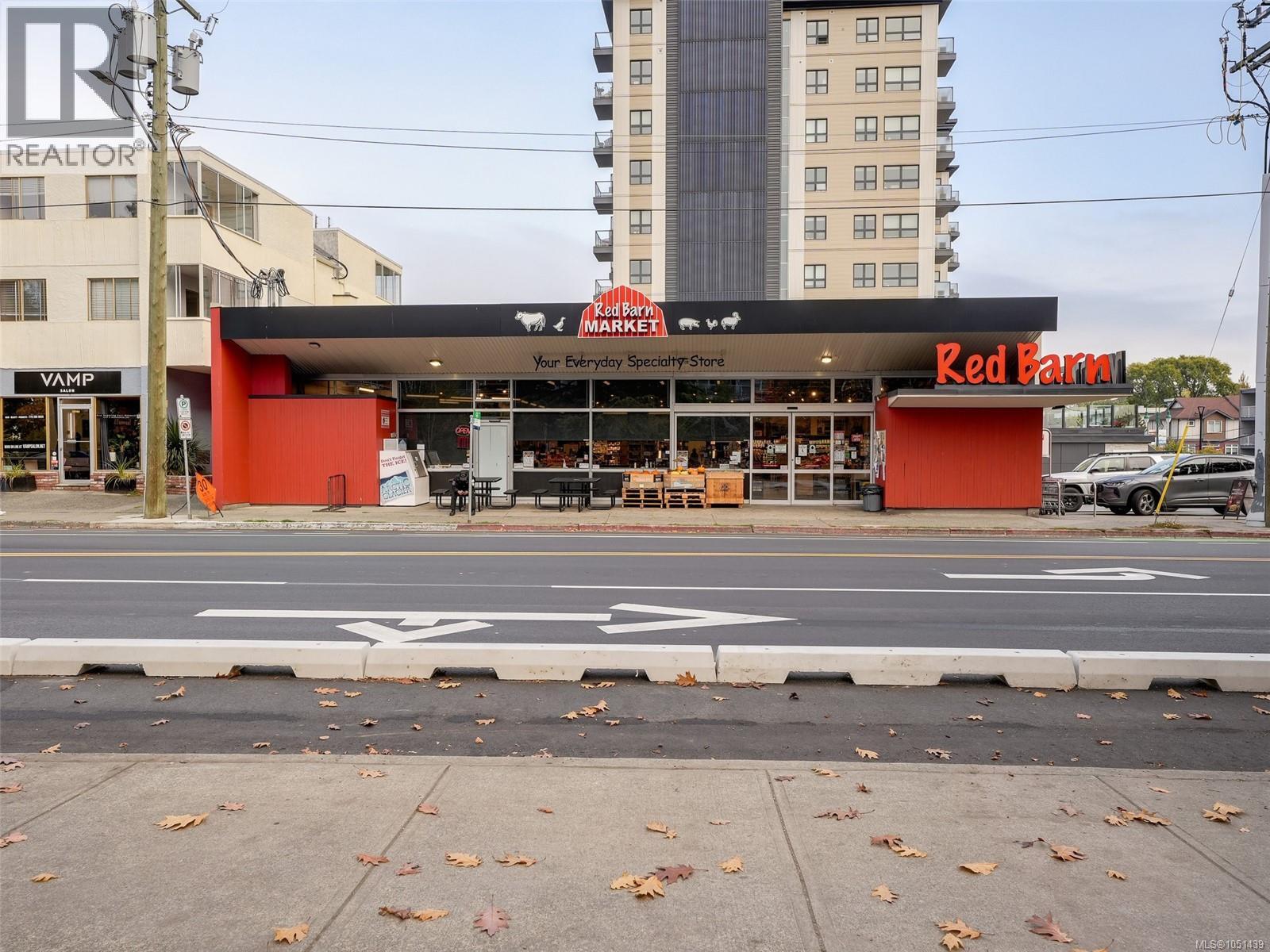 210 1315 Esquimalt Rd