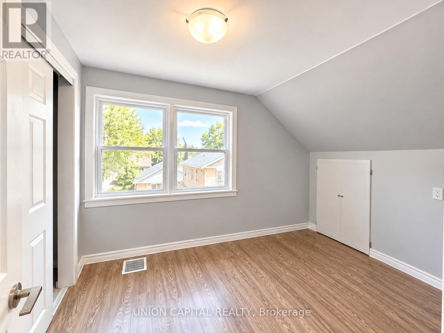 35 Normanhurst Avenue, Hamilton, Ontario  L8H 5M3 - Photo 8 - X14034786