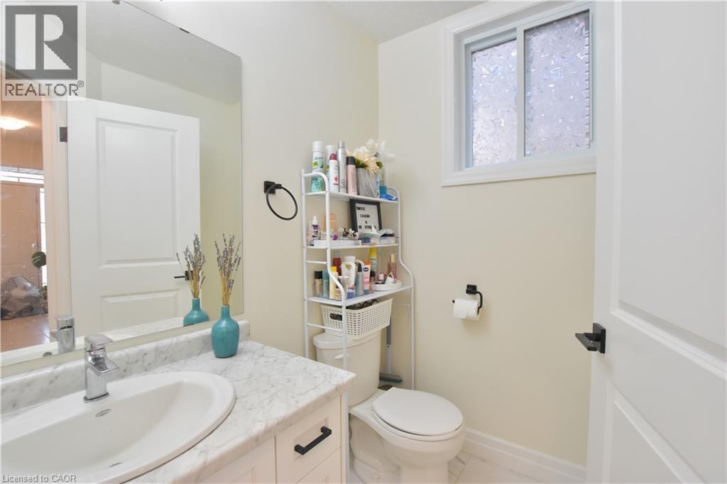 348 Chokecherry Crescent, Waterloo, Ontario  N2V 0H1 - Photo 19 - 40871086
