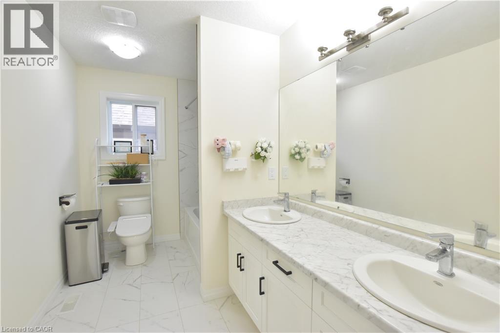 348 Chokecherry Crescent, Waterloo, Ontario  N2V 0H1 - Photo 47 - 40871086