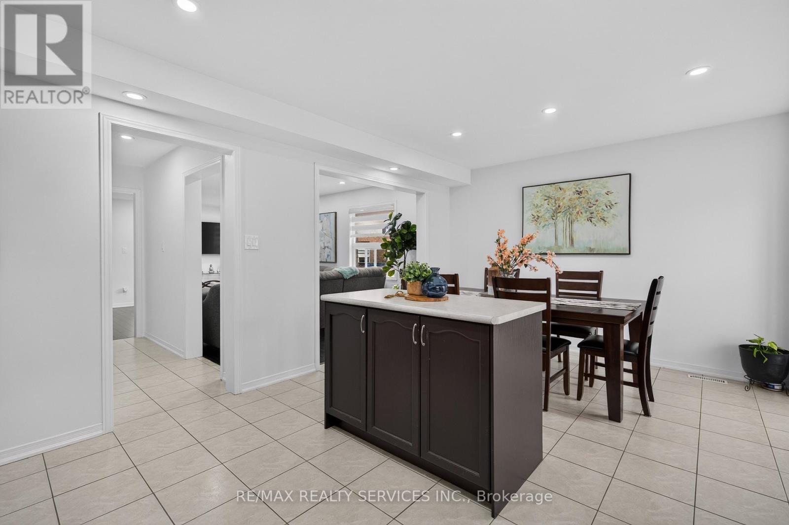 115 Passfield Trail, Brampton, Ontario  L6P 1V1 - Photo 17 - W14034804