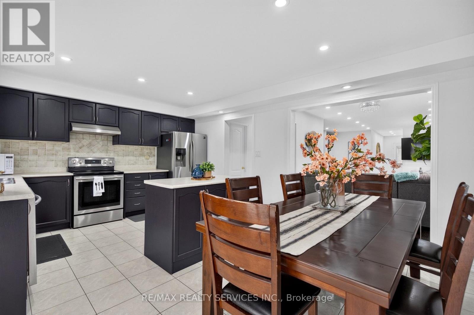 115 Passfield Trail, Brampton, Ontario  L6P 1V1 - Photo 18 - W14034804