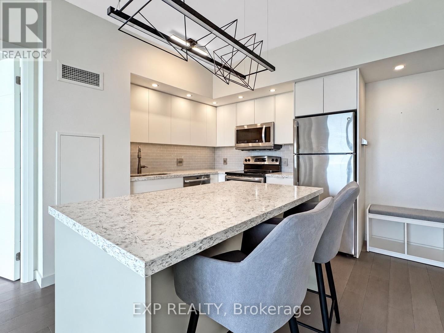 3210 - 2200 Lakeshore Boulevard W, Toronto, Ontario  M8V 1A4 - Photo 2 - W14034806