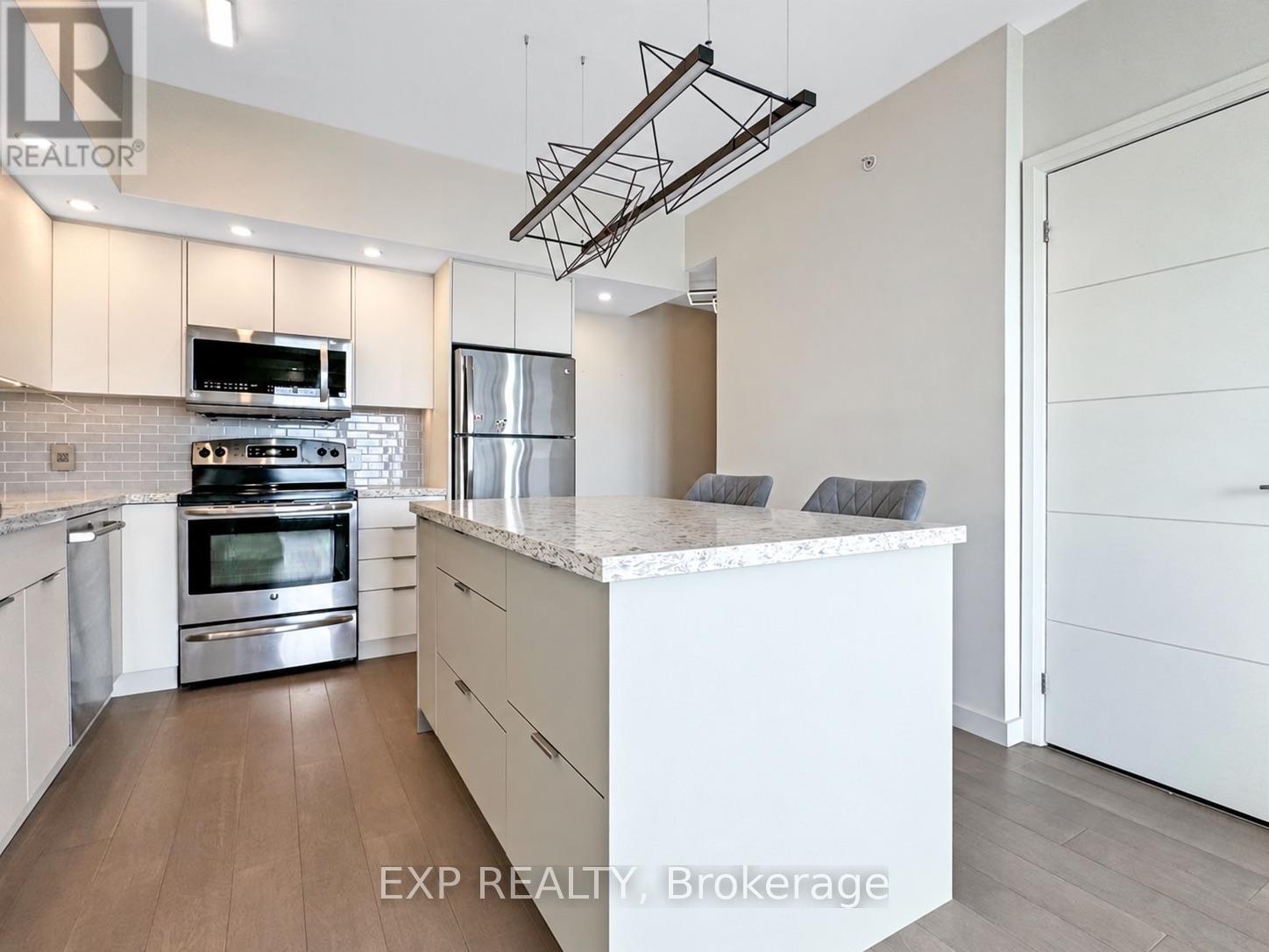 3210 - 2200 Lakeshore Boulevard W, Toronto, Ontario  M8V 1A4 - Photo 6 - W14034806