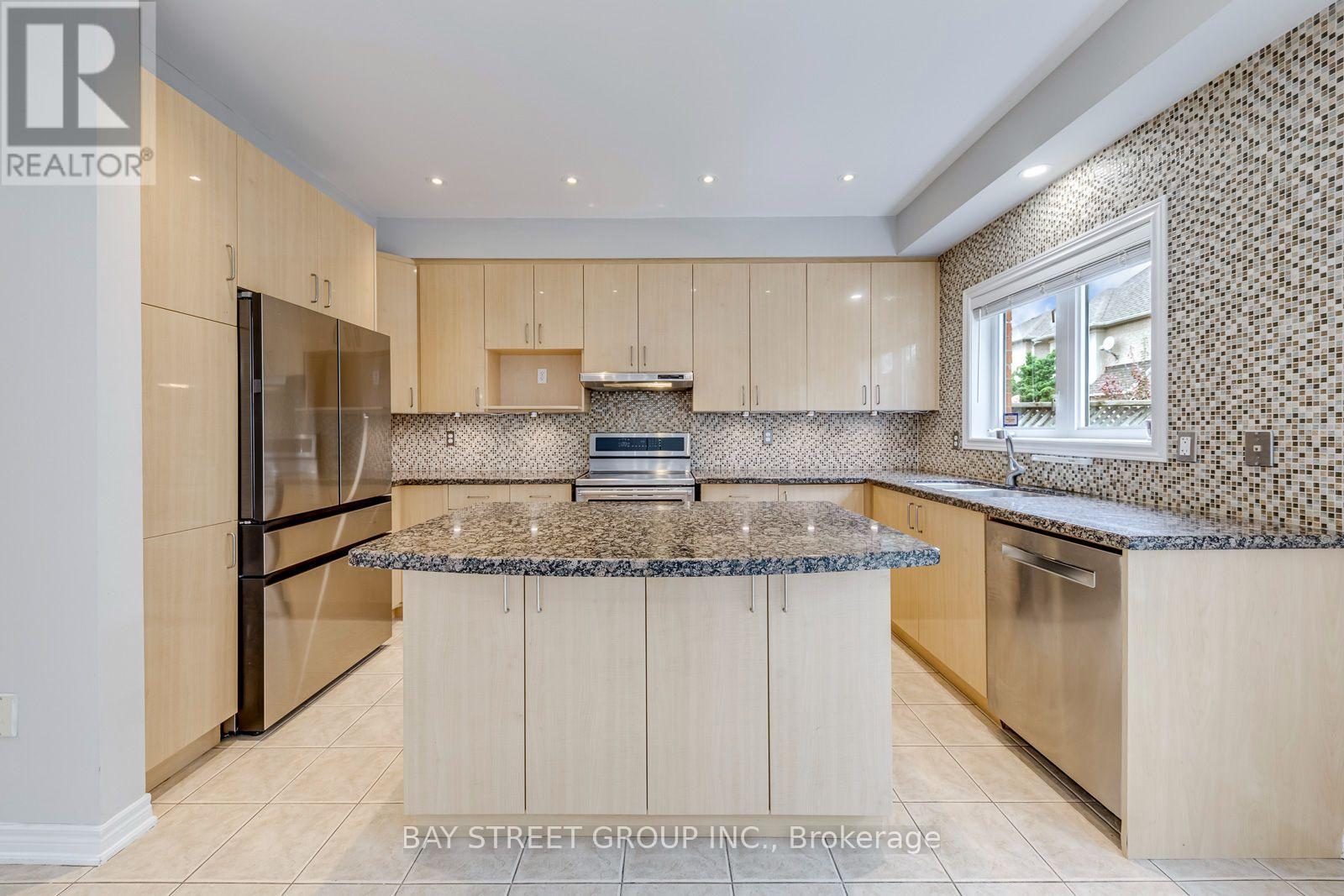 2455 Felhaber Crescent, Oakville, Ontario  L6H 7N8 - Photo 17 - W14034810