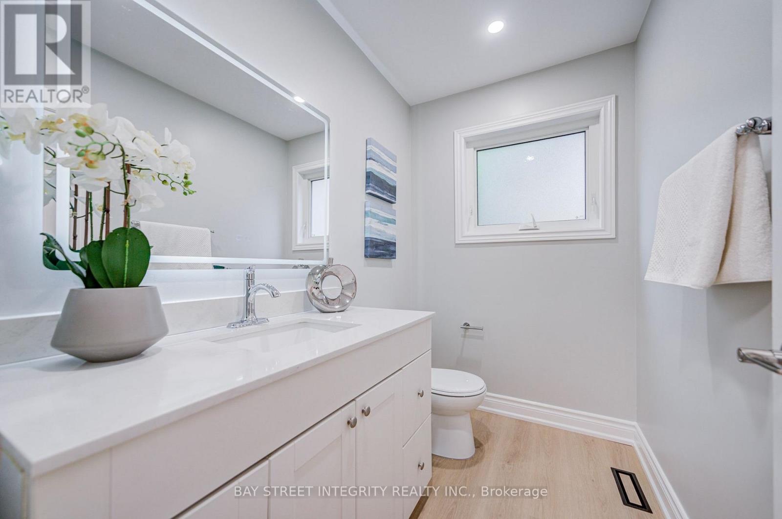 1341 Old English Lane, Oakville, Ontario  L6M 2P9 - Photo 21 - W14034814