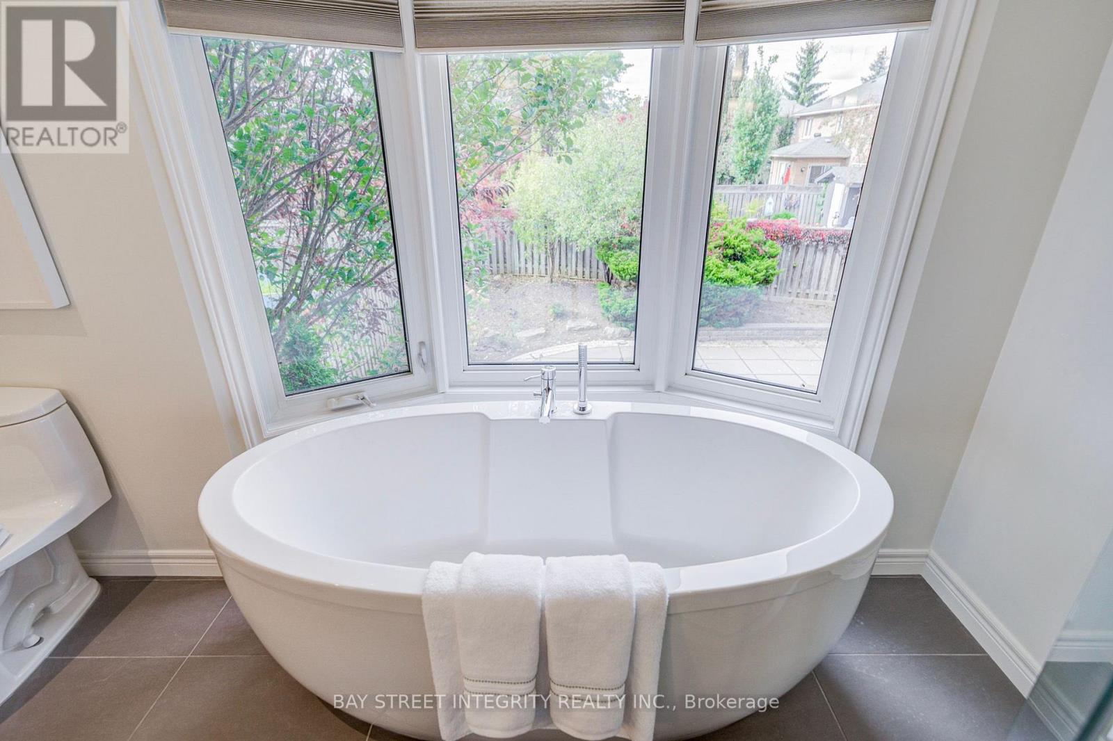 1341 Old English Lane, Oakville, Ontario  L6M 2P9 - Photo 27 - W14034814