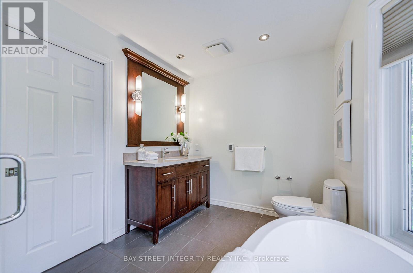 1341 Old English Lane, Oakville, Ontario  L6M 2P9 - Photo 29 - W14034814