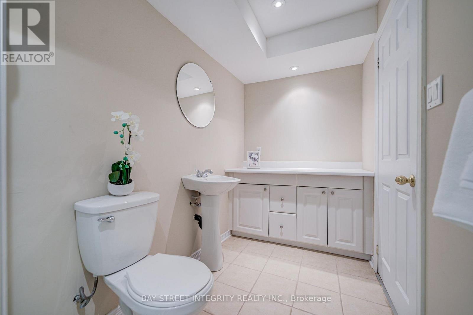 1341 Old English Lane, Oakville, Ontario  L6M 2P9 - Photo 47 - W14034814