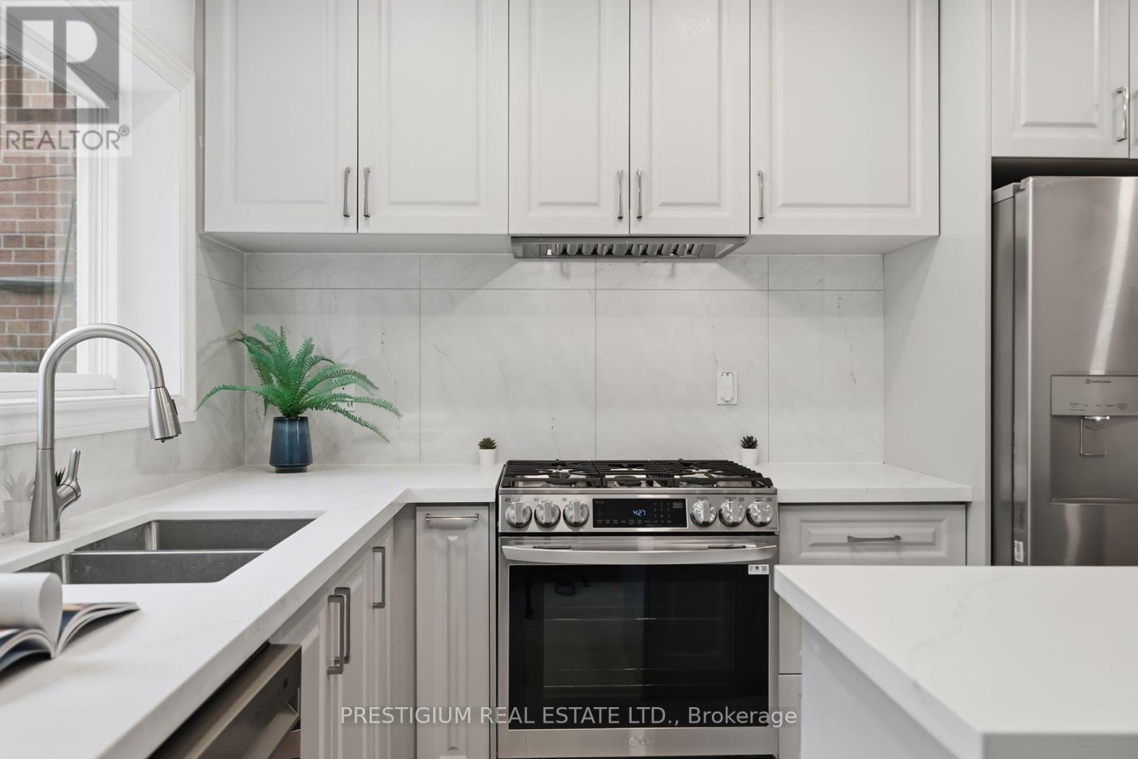 532 Merton Street, Toronto, Ontario  M4S 1B3 - Photo 14 - C14033652