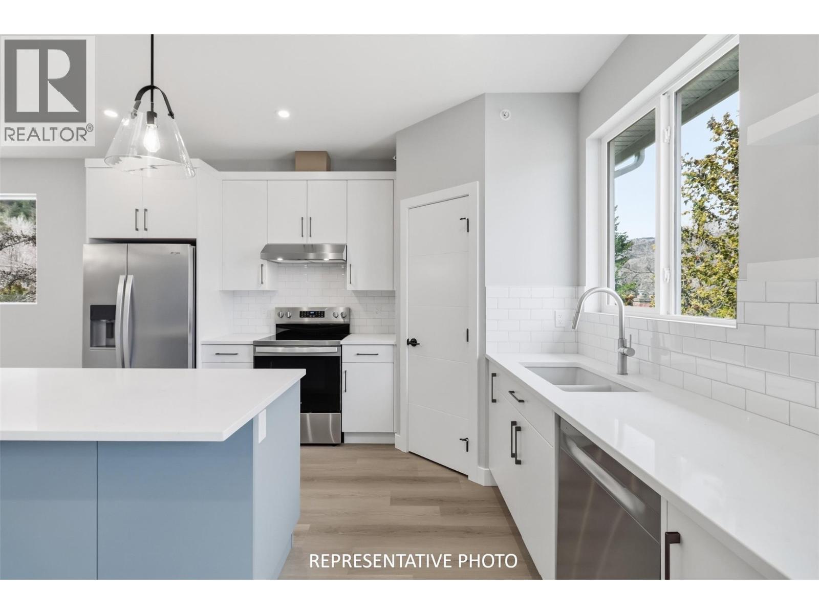 5878 Dallas Drive, Kamloops, British Columbia  V2C 4X2 - Photo 6 - 10403632