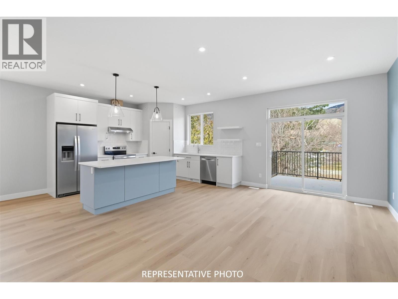 5878 Dallas Drive, Kamloops, British Columbia  V2C 4X2 - Photo 3 - 10403632