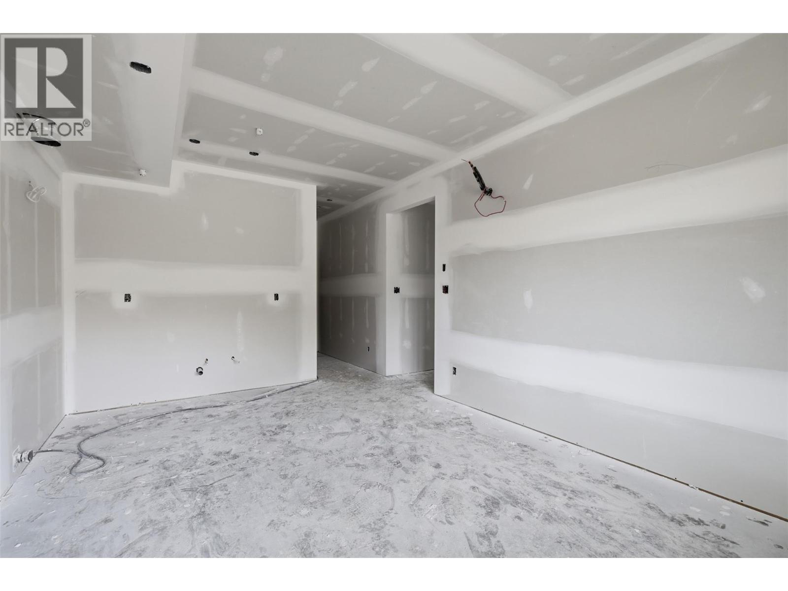 5878 Dallas Drive, Kamloops, British Columbia  V2C 4X2 - Photo 33 - 10403632