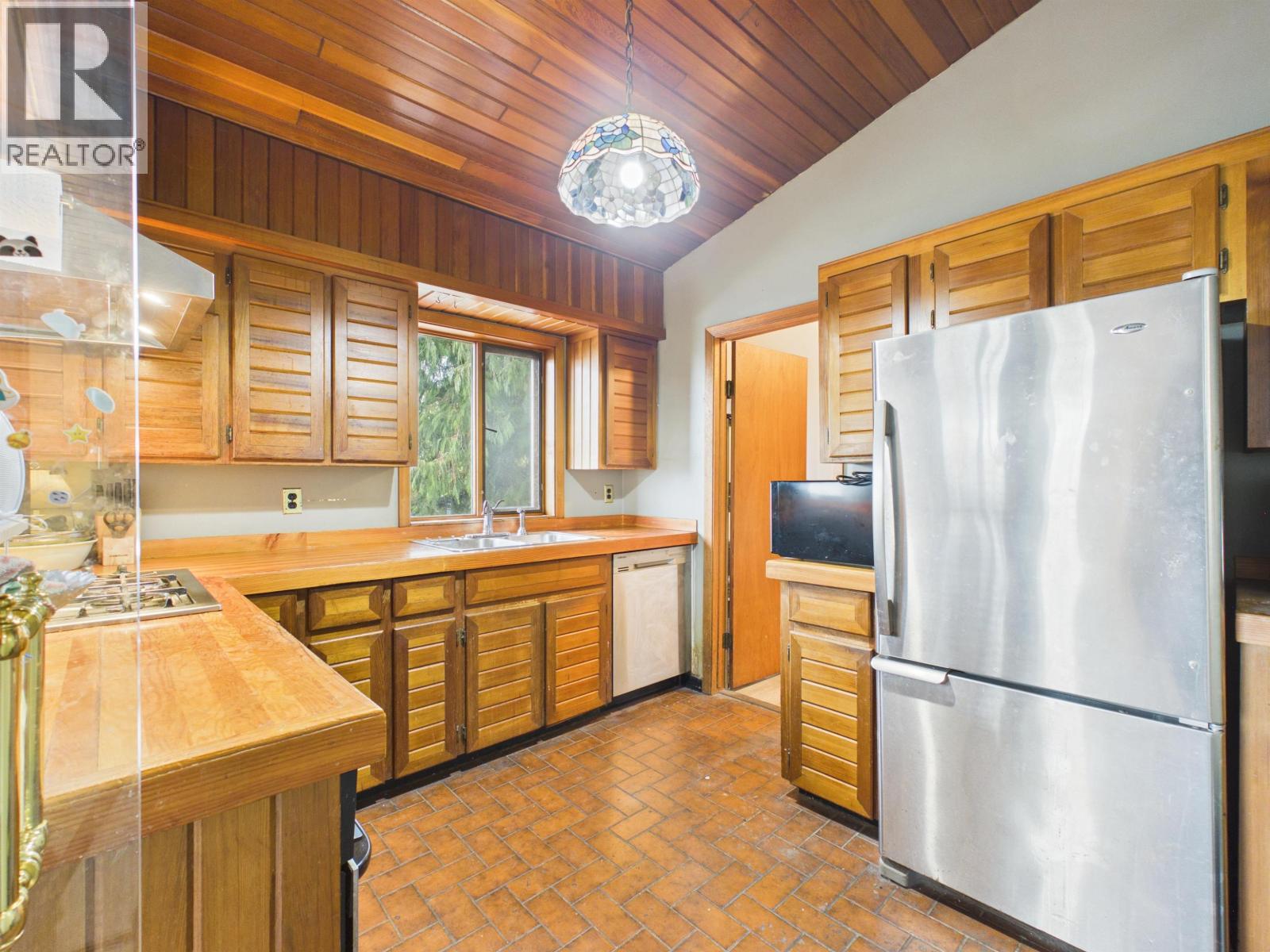 2035 Craigen Avenue, Coquitlam, British Columbia  V3K 1W4 - Photo 7 - R3174457