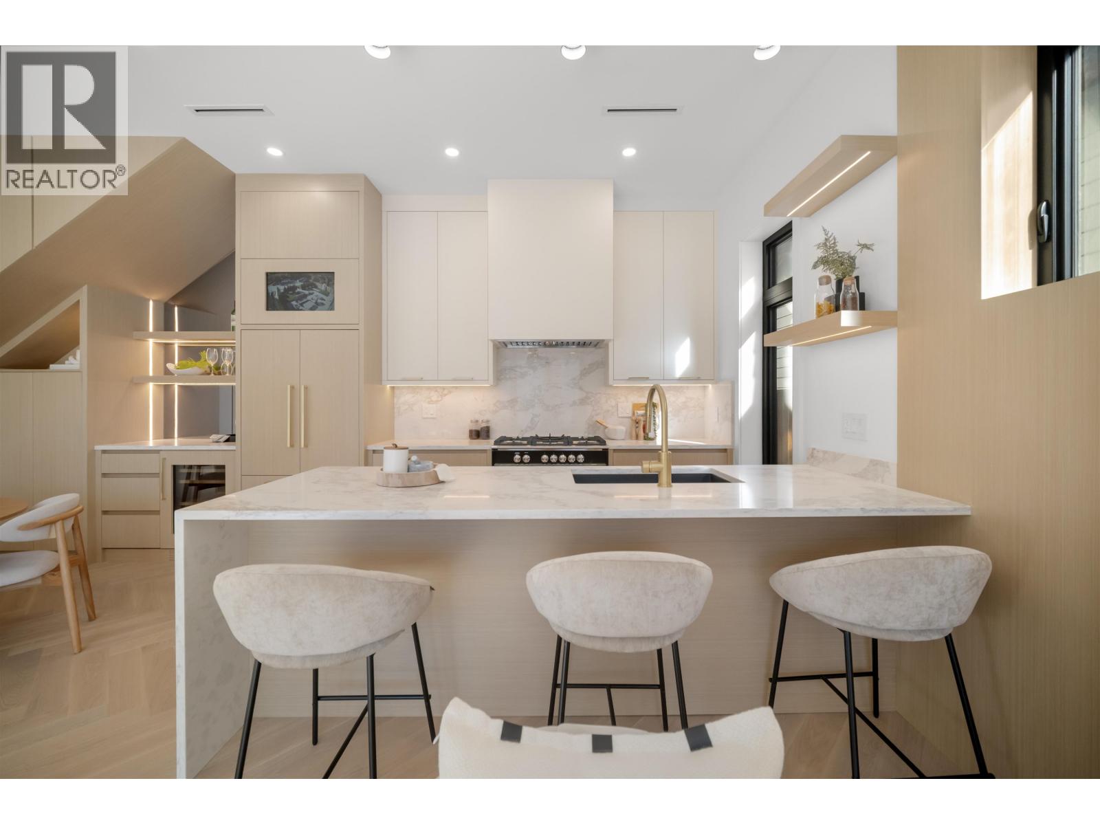 411 W 19th Avenue, Vancouver, British Columbia  V5Y 2B8 - Photo 7 - R3175565