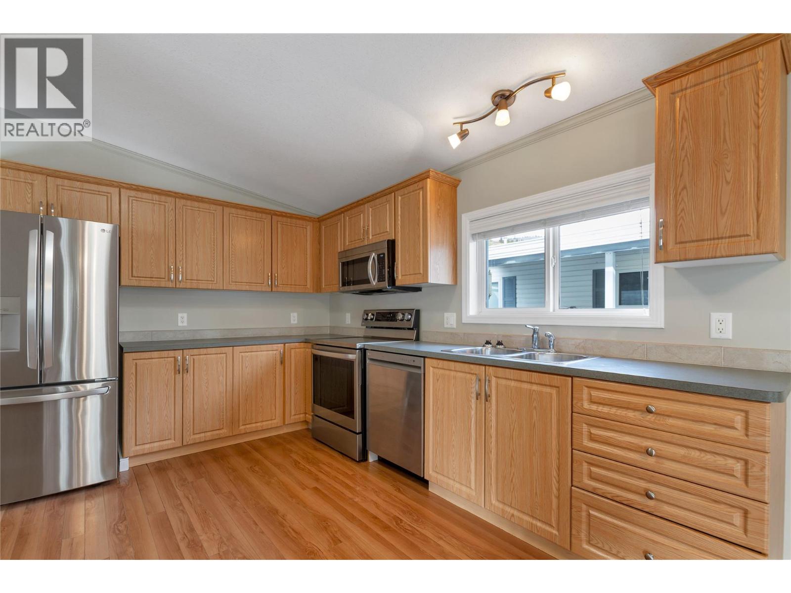 6688 Tronson Road Unit# 114, Vernon, British Columbia  V1H 1R9 - Photo 7 - 10402152