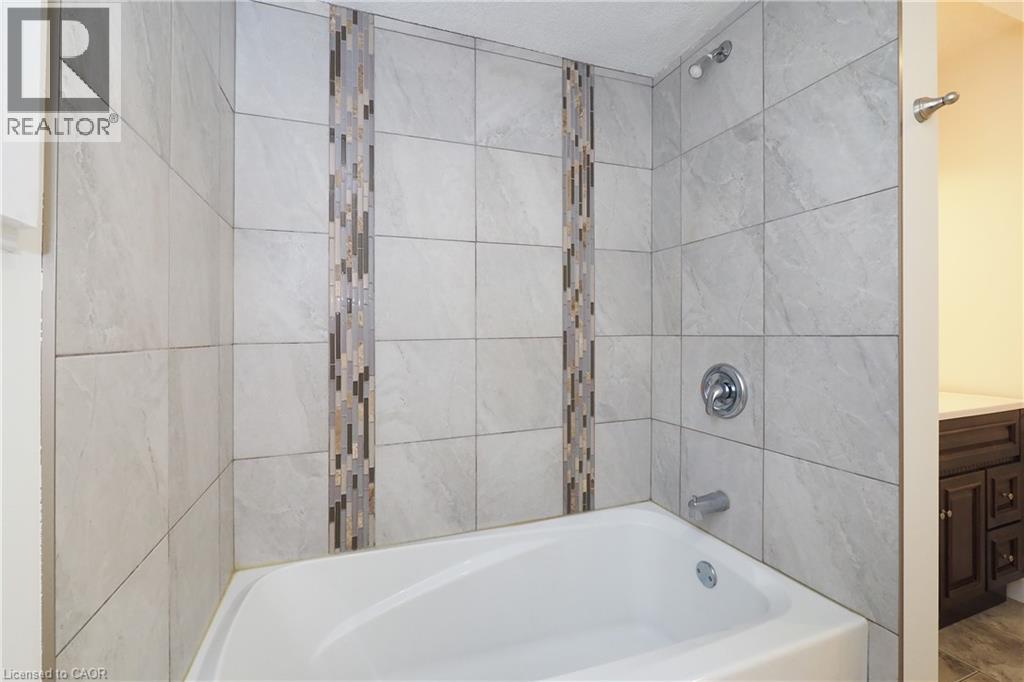 207 Sheldon Avenue N, Kitchener, Ontario  N2H 3M7 - Photo 17 - 40851852