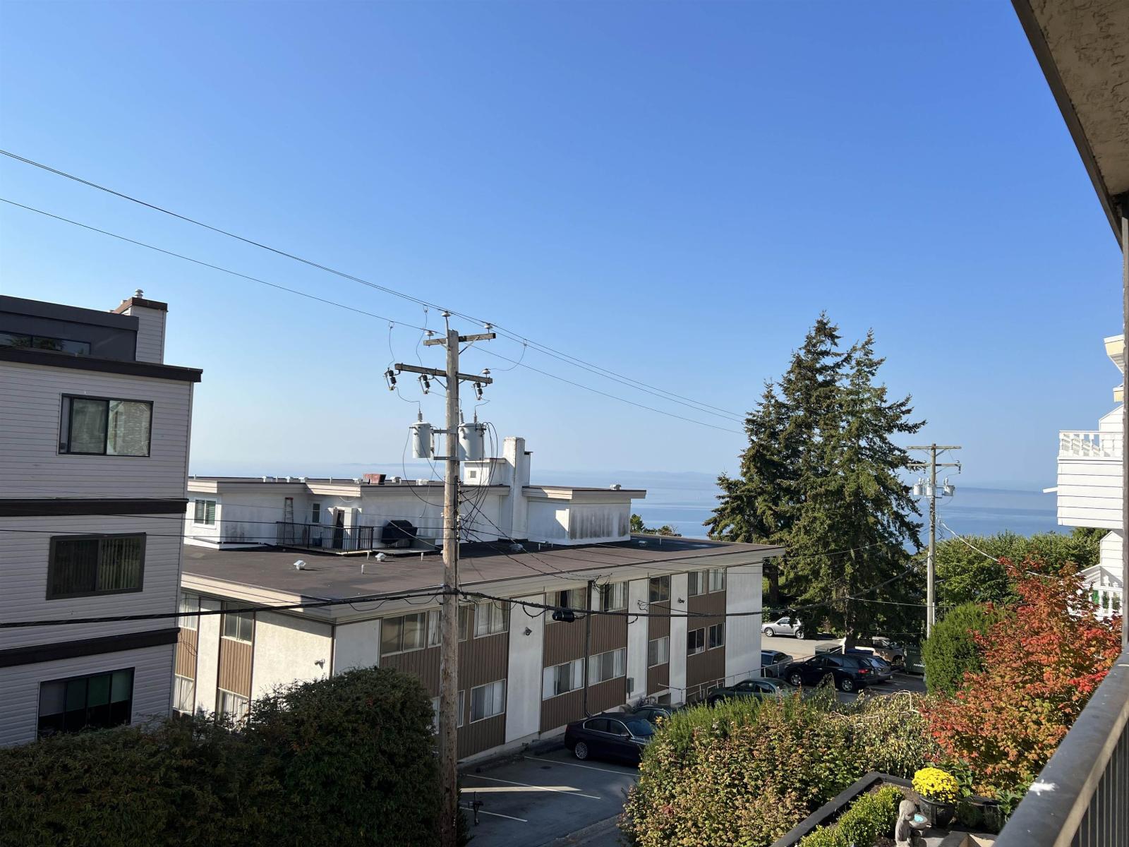 206 1285 MARTIN STREET, white rock, British Columbia