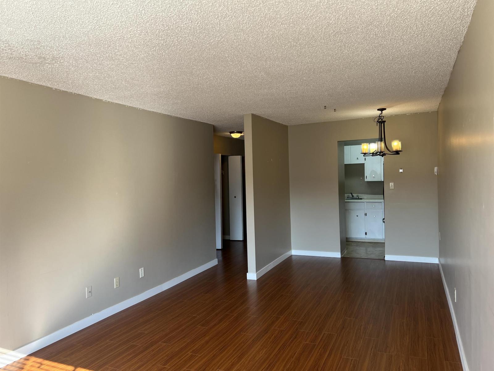 206 1285 Martin Street, White Rock, British Columbia  V4B 3W4 - Photo 2 - R3175617