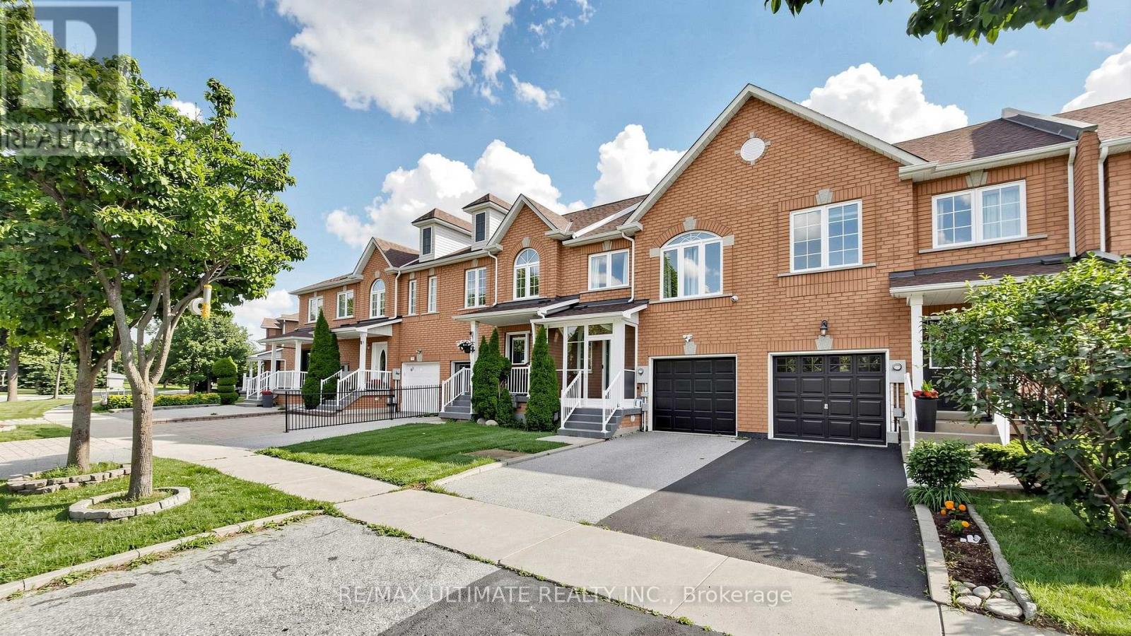 131 FOXCHASE AVENUE, Vaughan, Ontario