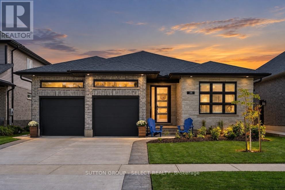 38 ROYAL DORNOCH DRIVE, St. Thomas, Ontario