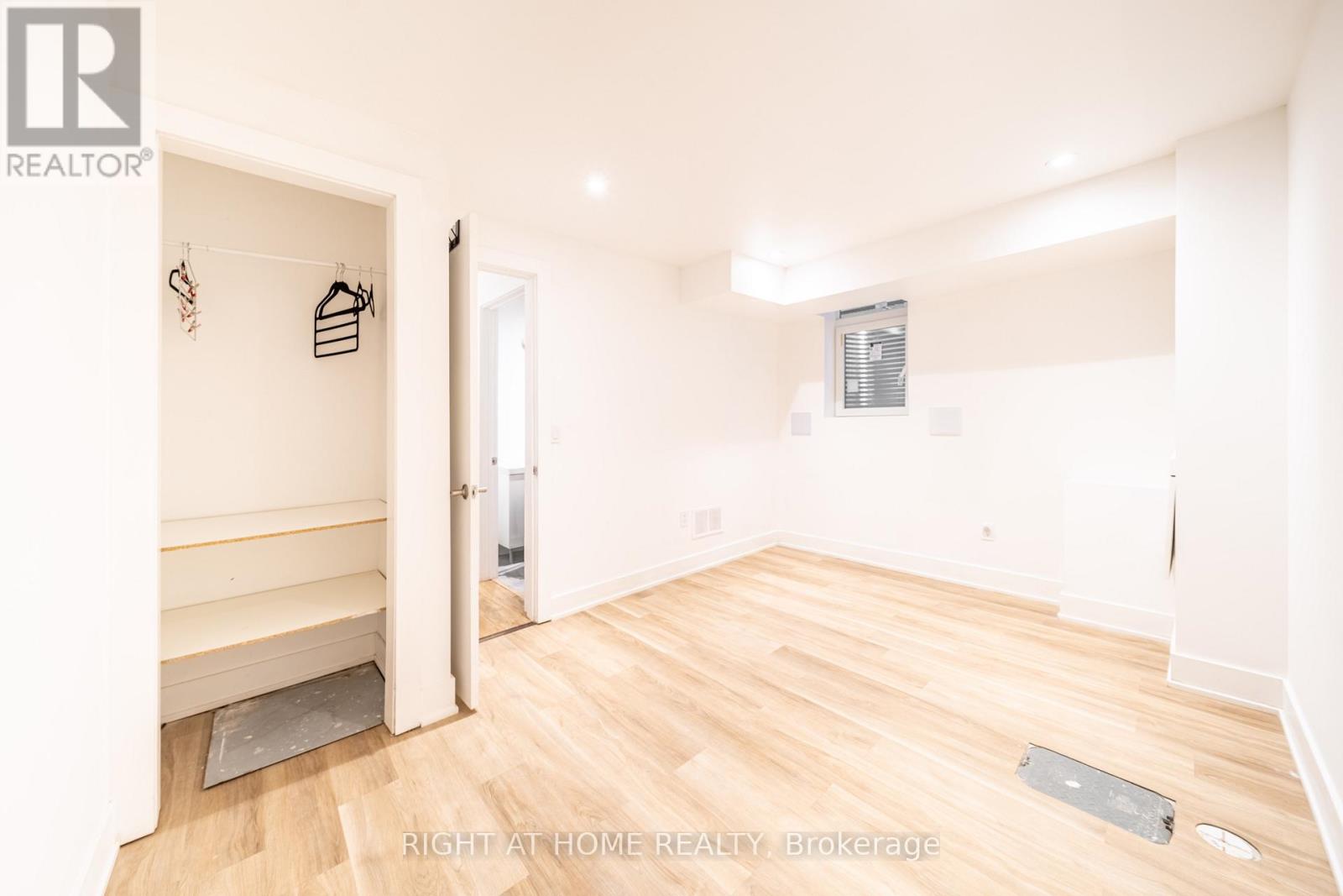 Lower - 49 B East Drive, Toronto, Ontario  M6N 2N8 - Photo 11 - W13836368