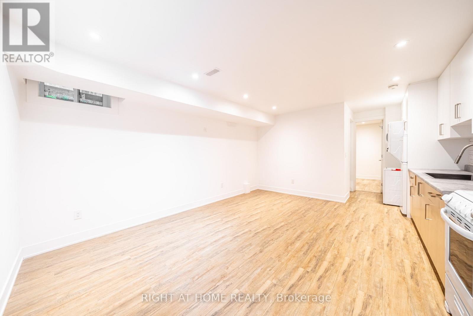 Lower - 49 B East Drive, Toronto, Ontario  M6N 2N8 - Photo 8 - W13836368