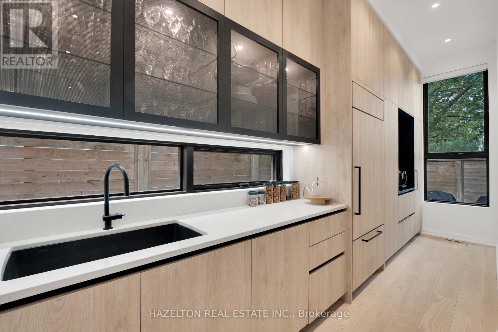 30 Harley Avenue, Toronto, Ontario  M5M 2R5 - Photo 13 - C14038318