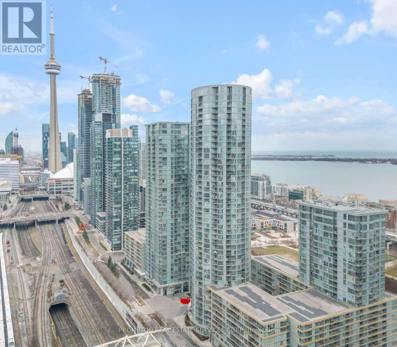 731 - 15 Iceboat Terrace, Toronto, Ontario  M5V 4A5 - Photo 22 - C14041394