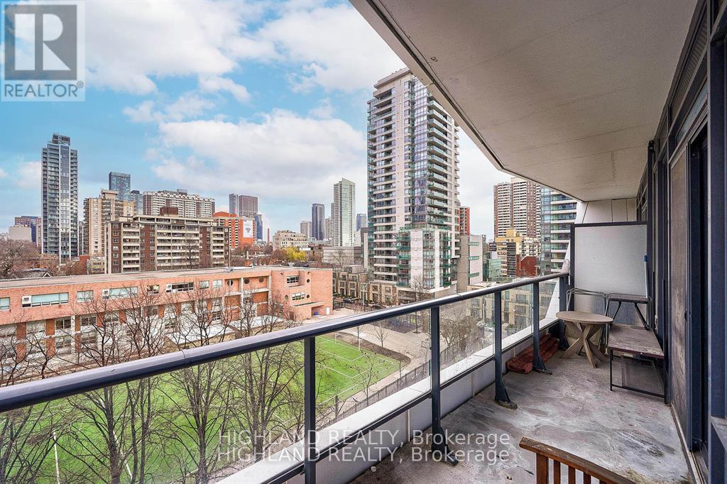 818 - 85 Wood Street, Toronto, Ontario  M4Y 0E8 - Photo 9 - C14048228