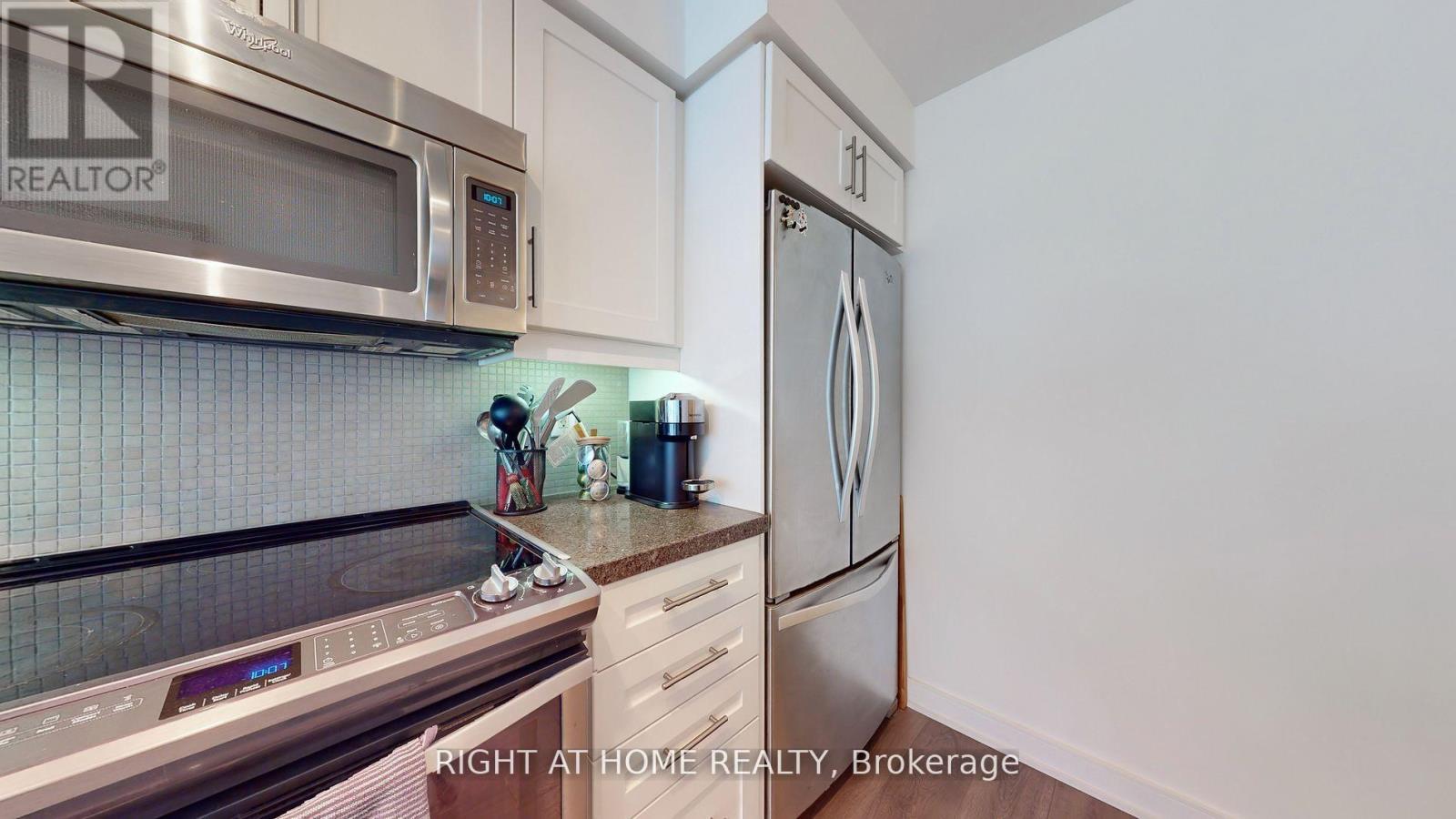 1223 - 525 Adelaide Street W, Toronto, Ontario  M5V 0N7 - Photo 4 - C14077402