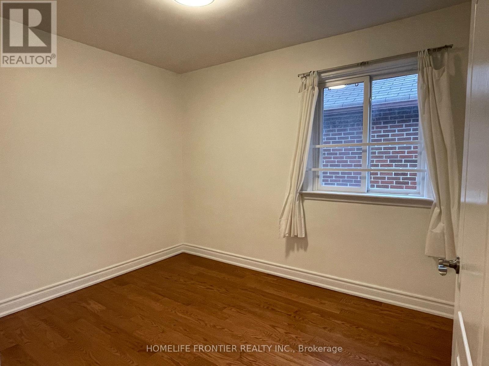 Upper - 10 Edge Park Avenue, Toronto, Ontario  M1L 2E5 - Photo 10 - E14034828