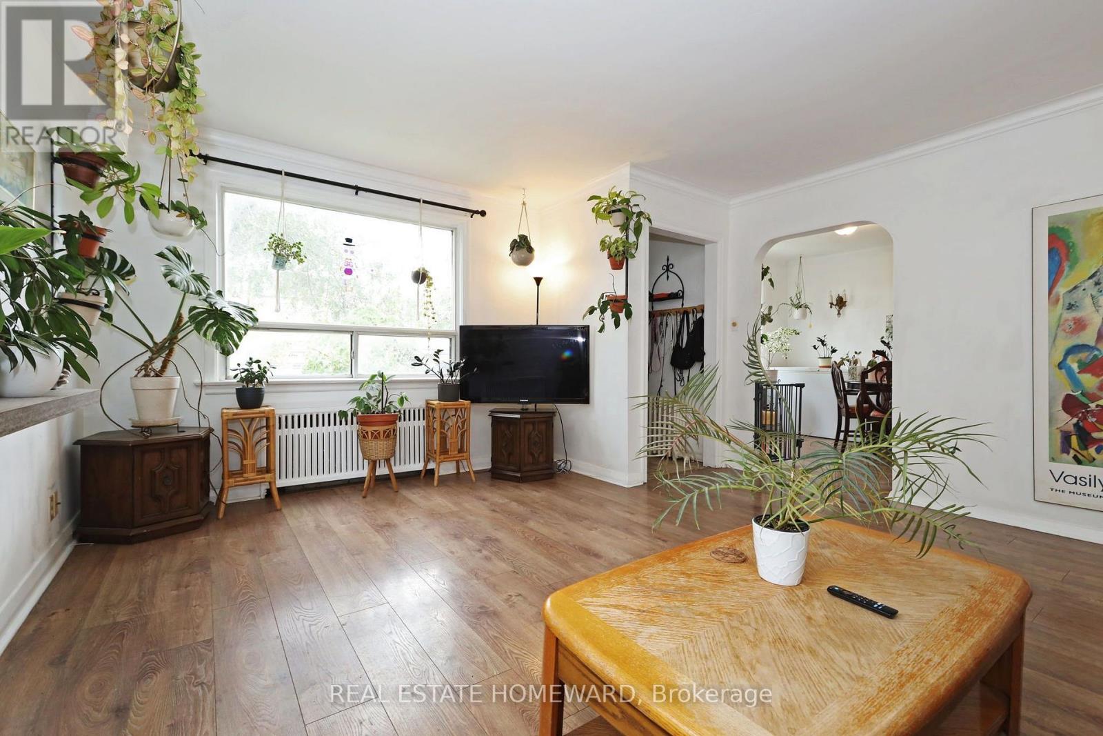 22 Haddon Avenue, Toronto, Ontario  M1N 2K8 - Photo 6 - E14079740