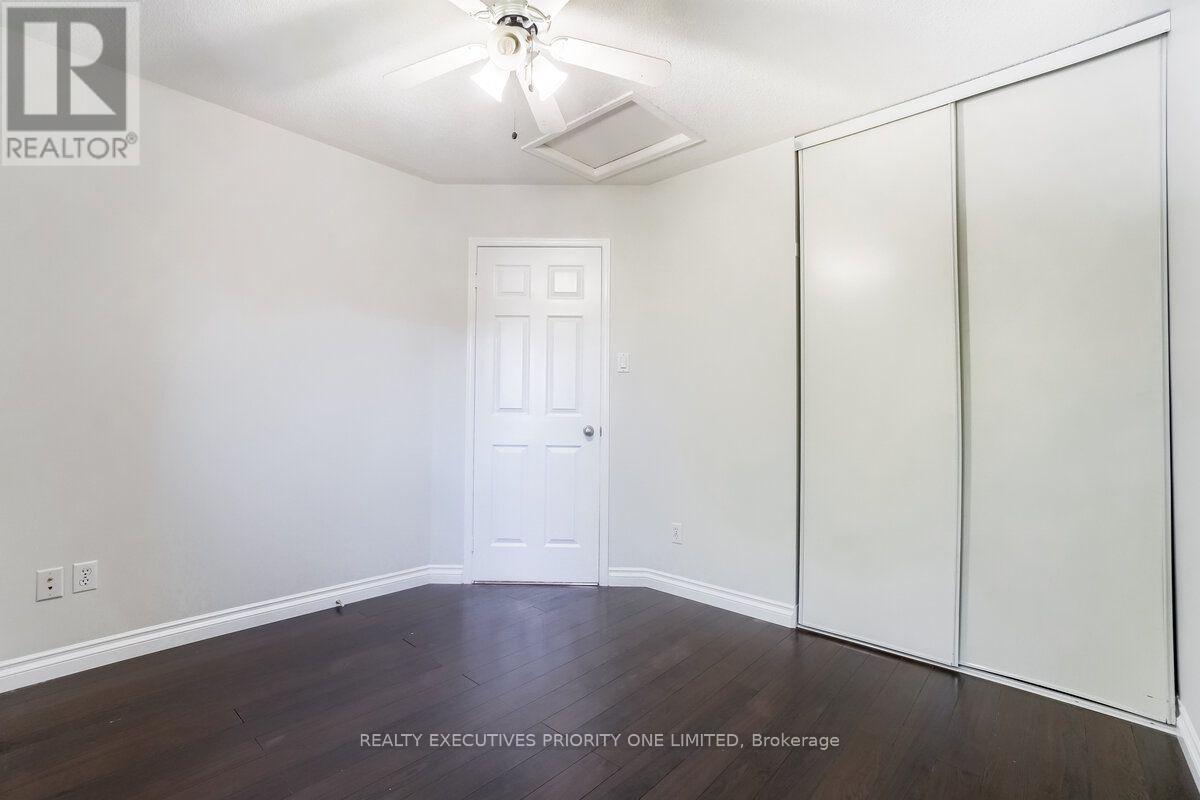 17 Drake Drive, Barrie (Painswick South), Ontario  L4N 8W3 - Photo 25 - S14079718
