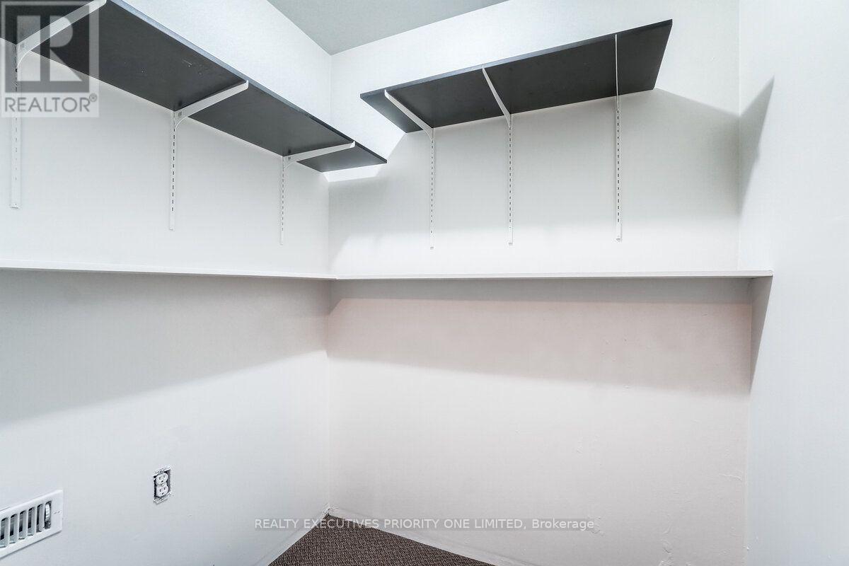 17 Drake Drive, Barrie (Painswick South), Ontario  L4N 8W3 - Photo 28 - S14079718