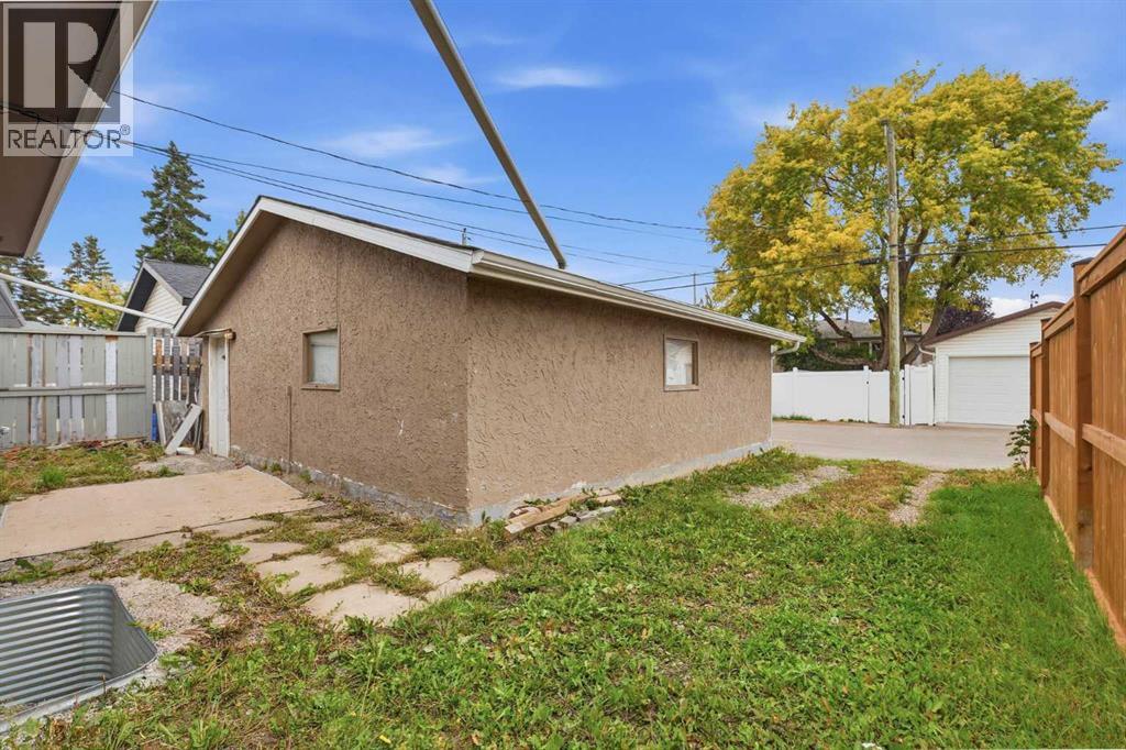 3804 Dover Ridge Drive Se, Calgary, Alberta  T2B 2C9 - Photo 48 - A2348474