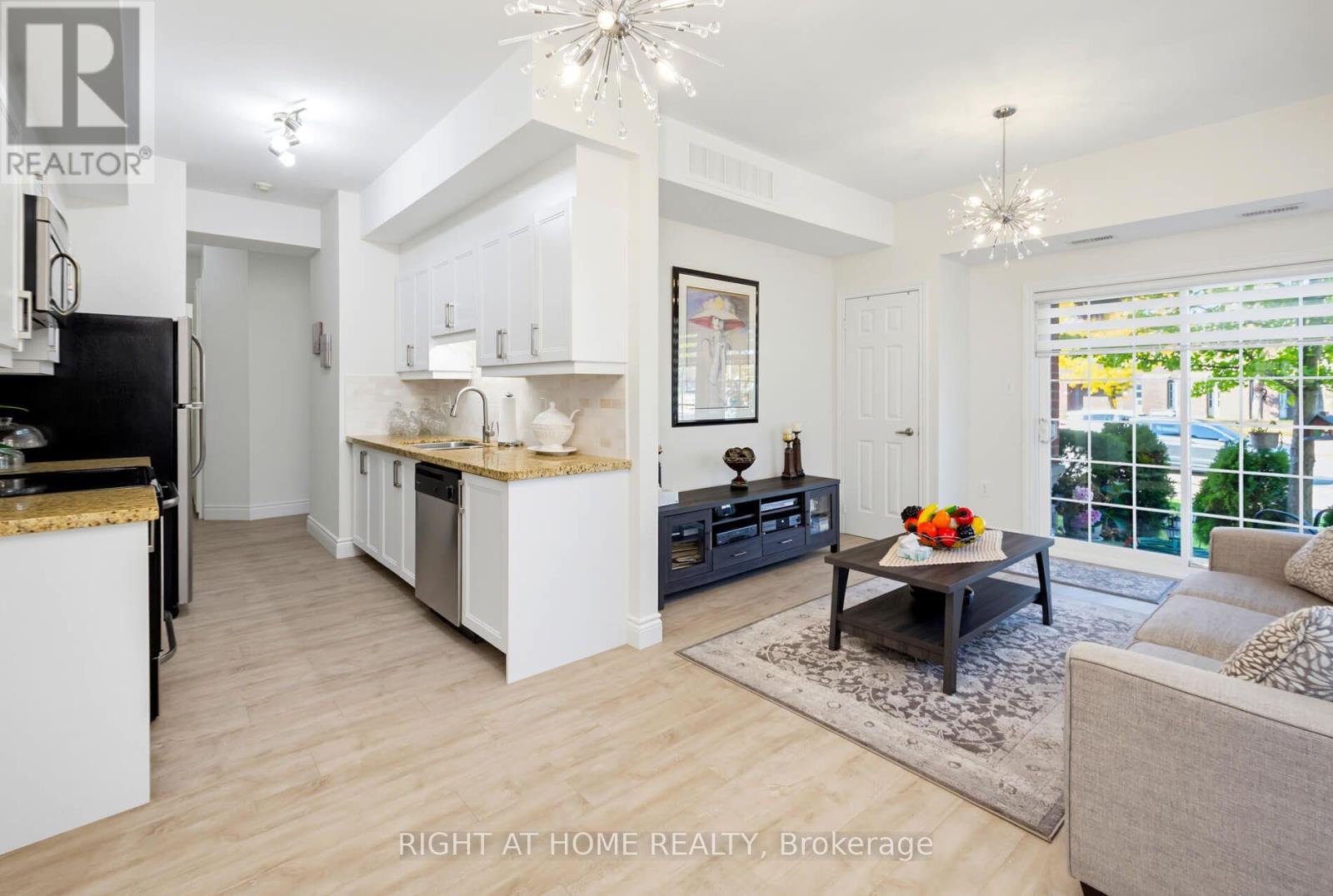 960 Bloor Street, Mississauga, Ontario  L4Y 2N1 - Photo 12 - W14036384