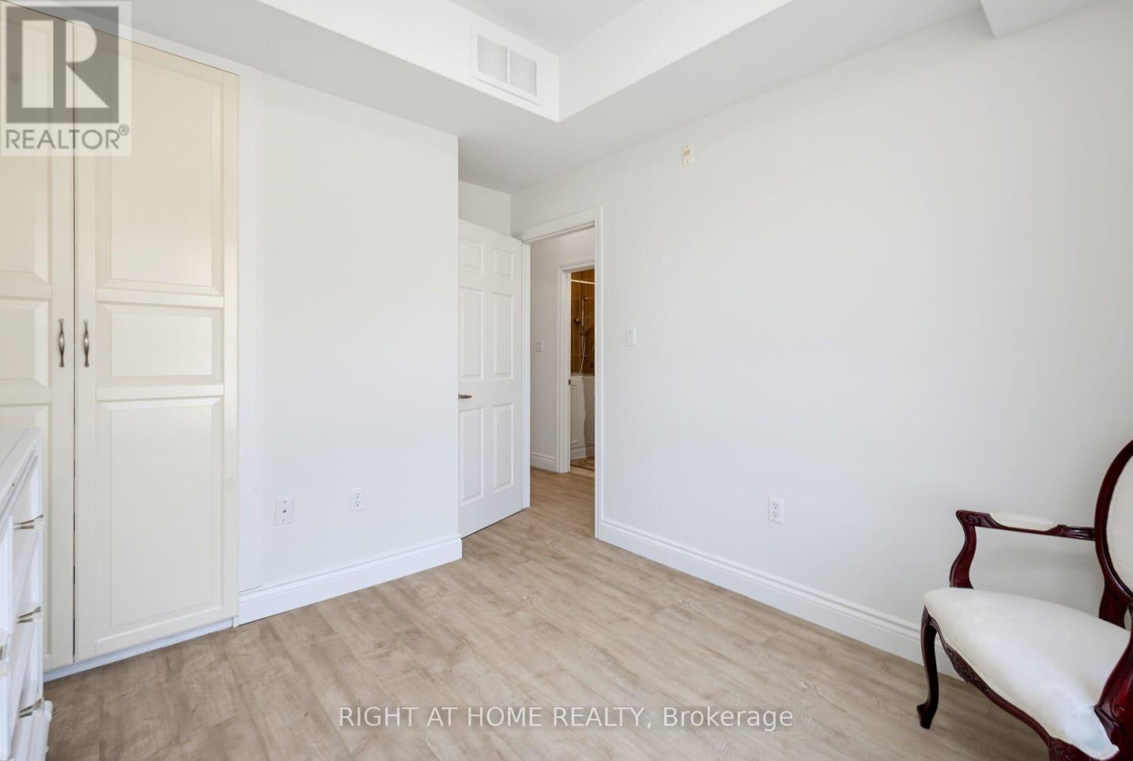 960 Bloor Street, Mississauga, Ontario  L4Y 2N1 - Photo 18 - W14036384