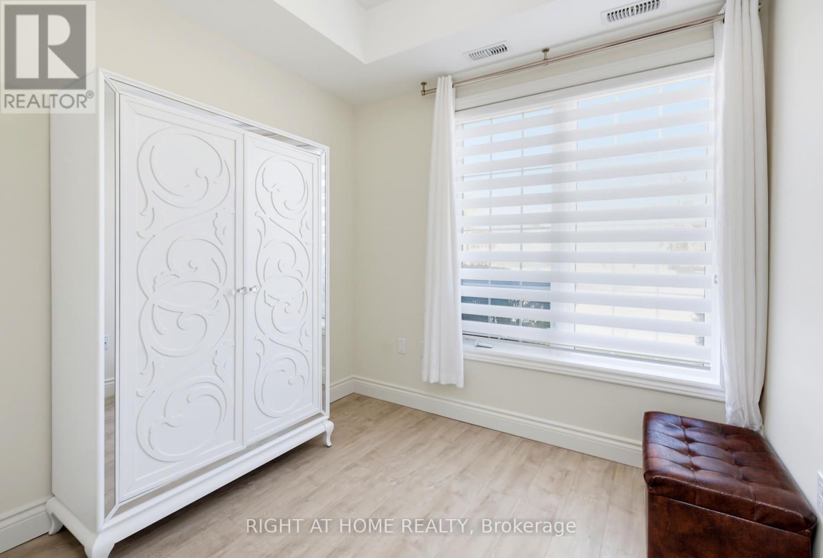 960 Bloor Street, Mississauga, Ontario  L4Y 2N1 - Photo 19 - W14036384